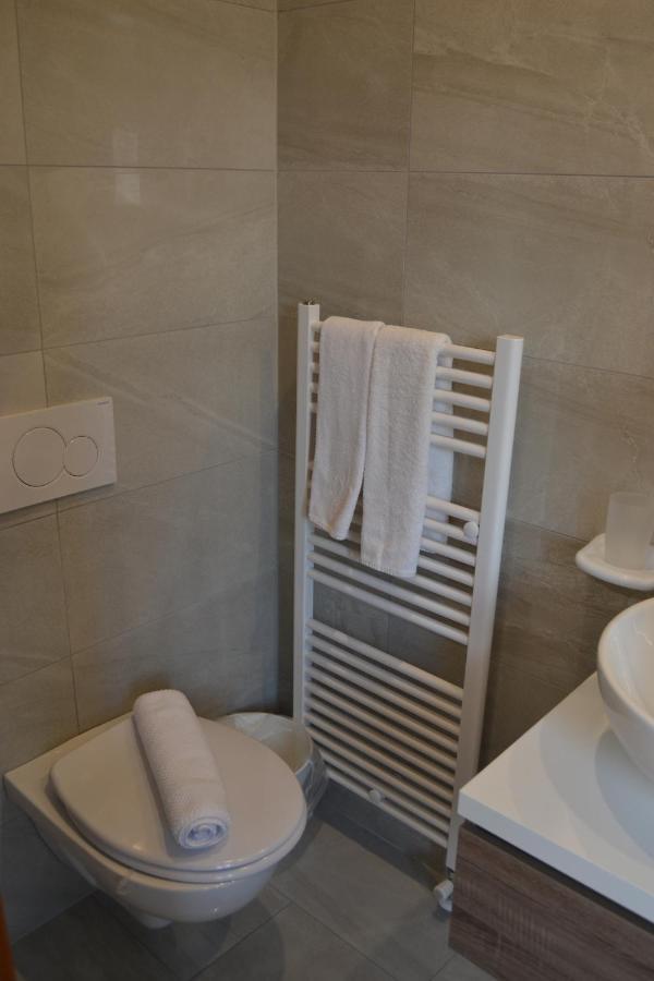 Casa Yoghi Hotel Cadenazzo Ngoại thất bức ảnh